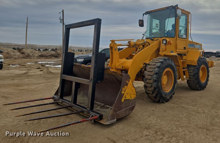 2002 Hyundai HL730XTD-3 wheel loader - DT7022