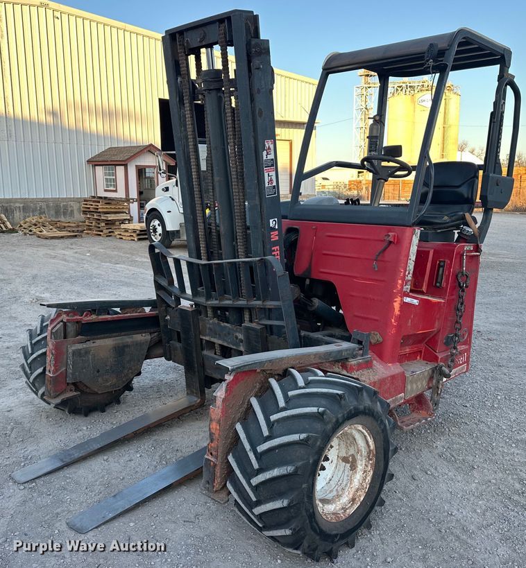 2006 Moffett M55 forklift - EJ5273