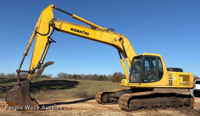 2001 Komatsu PC220LC-6LE excavator - OK9459