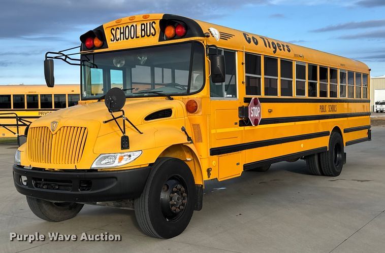 2005 IC CE200 school bus - DO0065