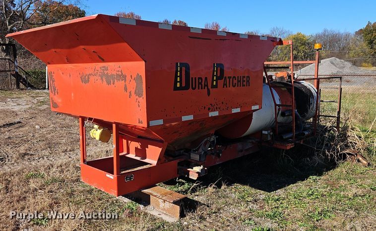 Duraco 125DTTM melter applicator - EI8597