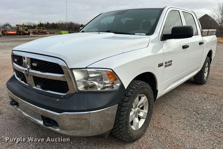2014 Dodge Ram 1500 Crew Cab pickup truck - ER1022