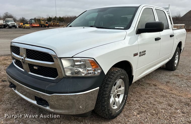 2014 Dodge Ram 1500 Crew Cab pickup truck - ER1023