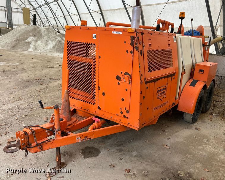 Sewer Equipment of America 747 FR2000 vacuum trailer - NJ9706