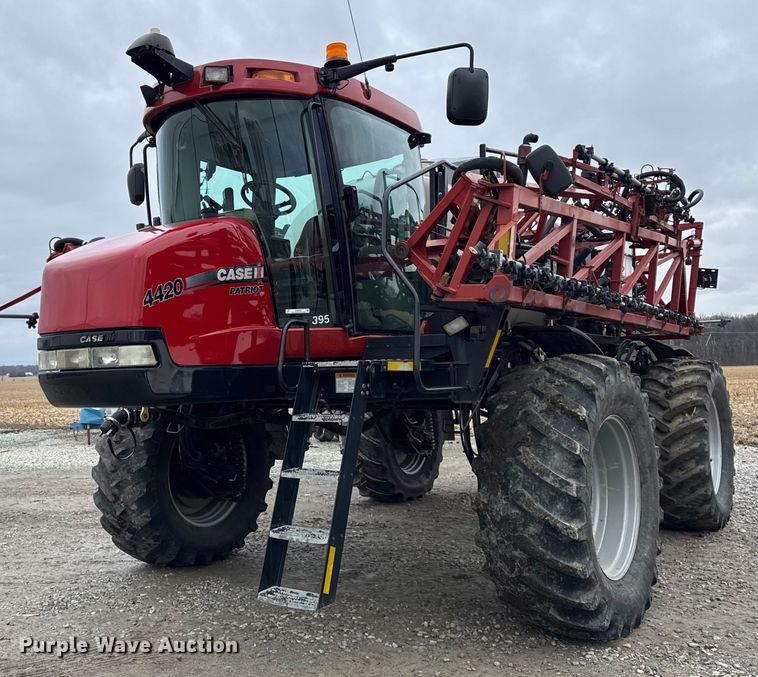 2011 Case IH Patriot 4420 sprayer - DH9239