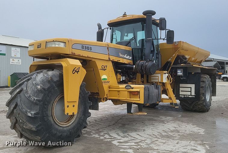 2011 TerraGator 8303 spreader - DQ3869