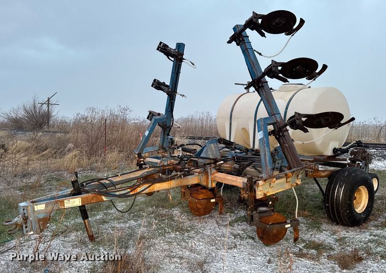 AG systems 6200 NH3 applicator - DW2461