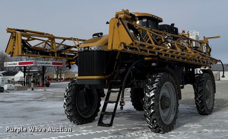 2014 RoGator RG1300 sprayer - DW2469