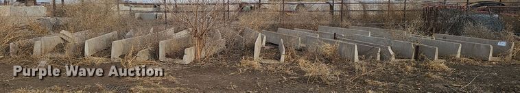 (25) concrete feed bunks - DW3022