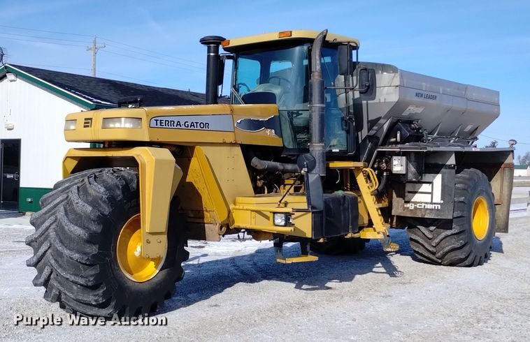 2000 TerraGator 8103 spreader - EH0119