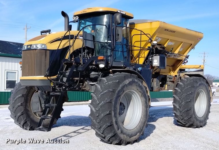 2015 RoGator 1300B spreader - EH0120