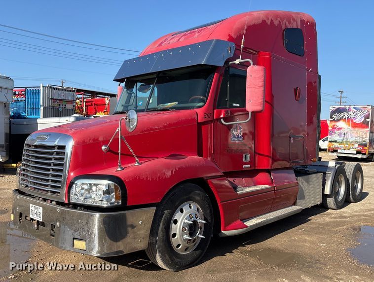 2005 Freightliner Century Class  semi truck - OK9451
