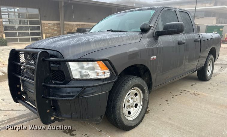 2019 Dodge Ram 1500 Quad Cab pickup truck - ER4681