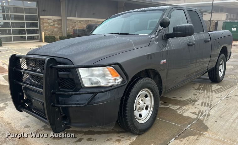 2019 Dodge Ram 1500 Quad Cab pickup truck - ER4683
