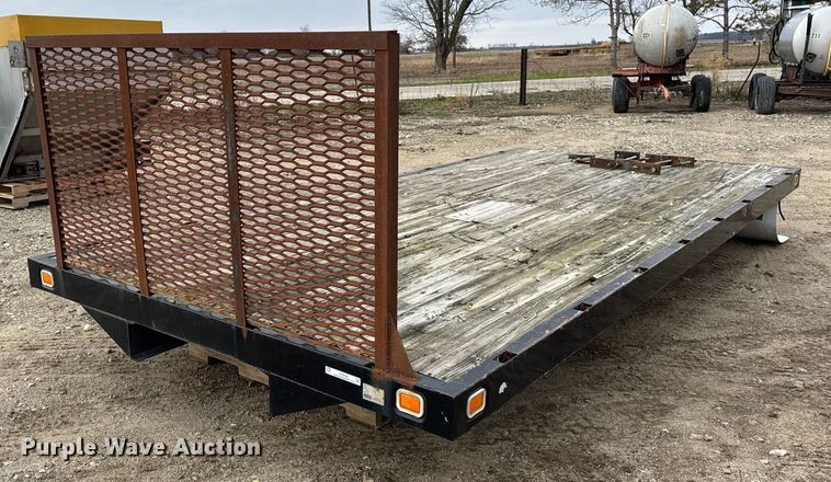 Knapheide  PVMX-1630 flatbed - DH9240