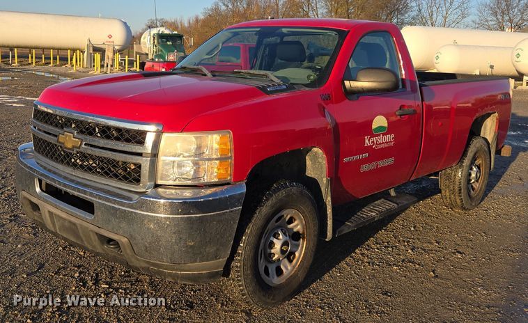 2011 Chevrolet Silverado 3500HD pickup truck - DX1550