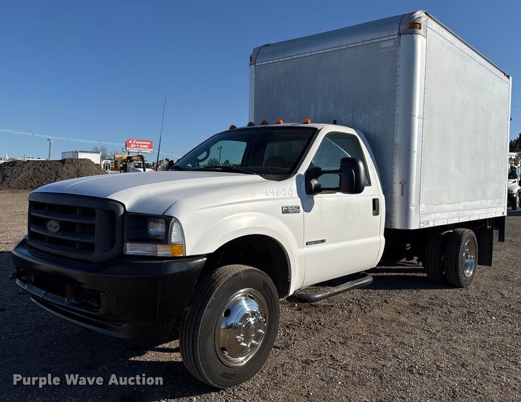 2002 Ford F550 Super Duty box truck - EG2398