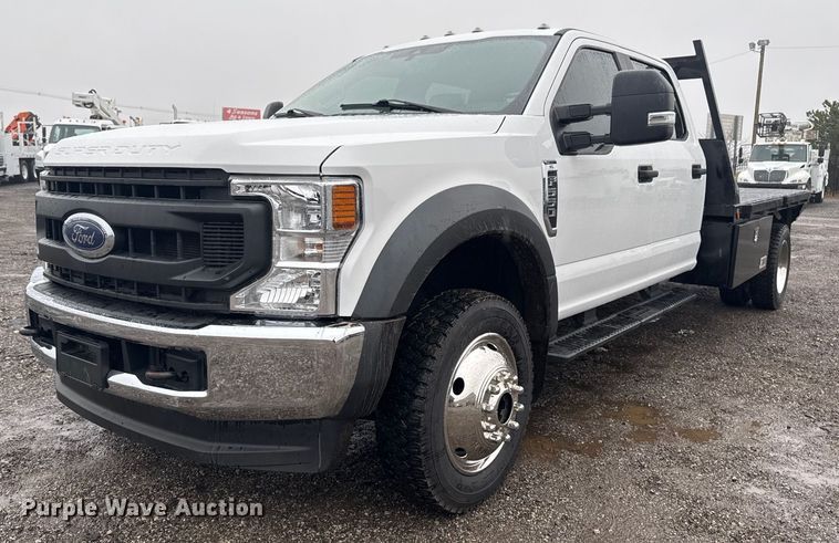 2020 Ford F550 Super Duty Crew Cab flatbed truck - EG2426