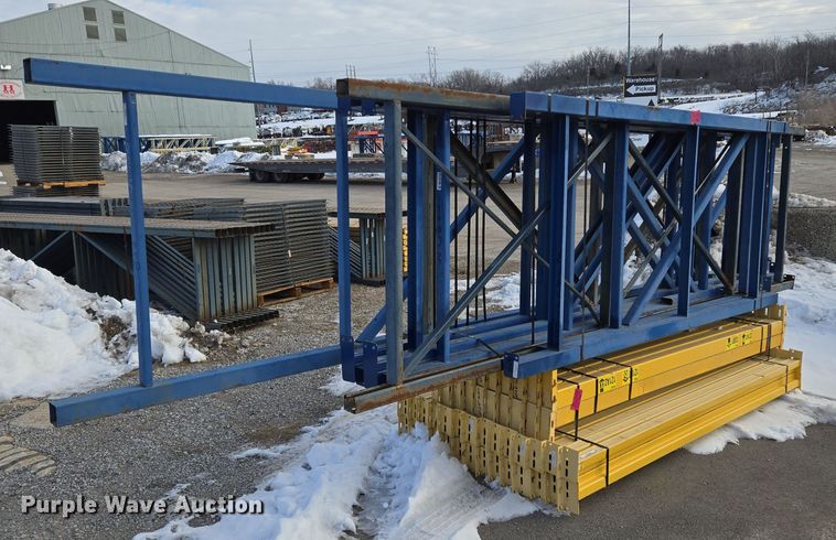 T-Bolt  pallet racking  - EQ3904