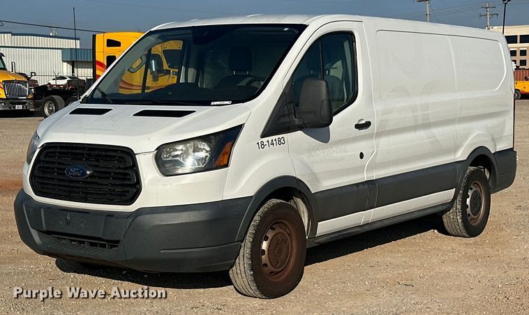 2018 Ford Transit 150 van - ER4748