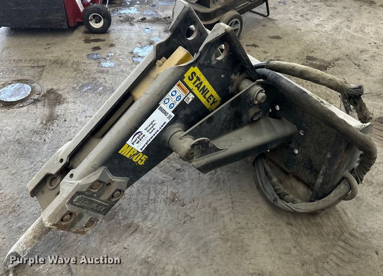 Stanley  MB05S02 skid steer breaker - DN0898