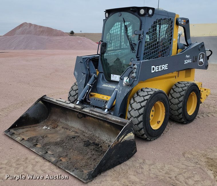 2021 John Deere 324G skid steer loader - DN3663