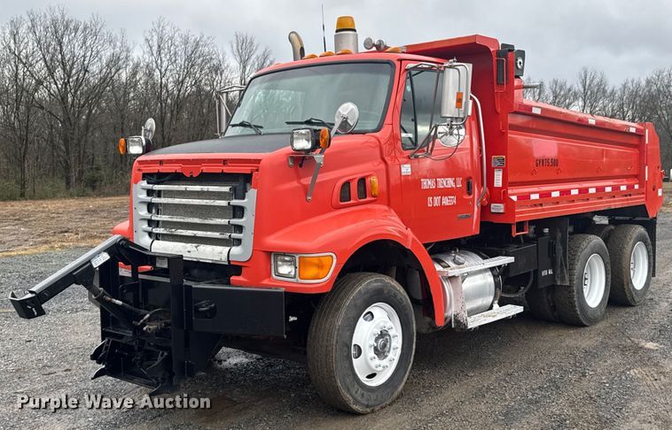 2006 Sterling L7500 dump truck - DO0164