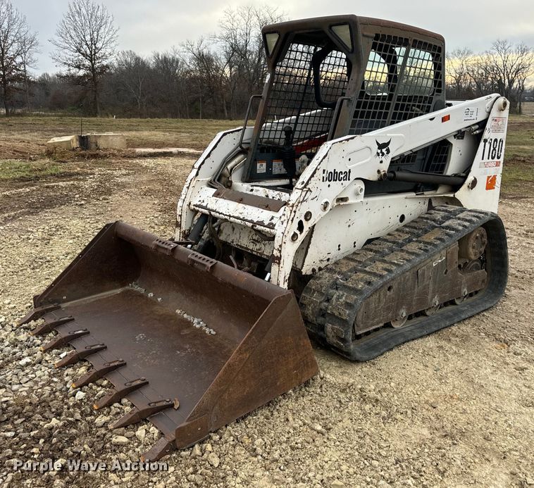 2005 Bobcat  T180  tracked skid steer loader - DP6830