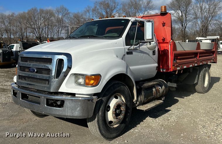 2012 Ford F750 Super Duty dump truck - DS3339