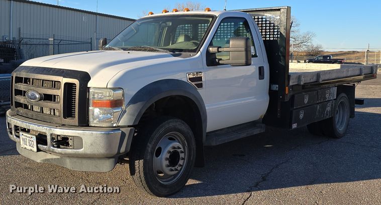 2008 Ford F550 Super Duty XL flatbed truck - DV0184