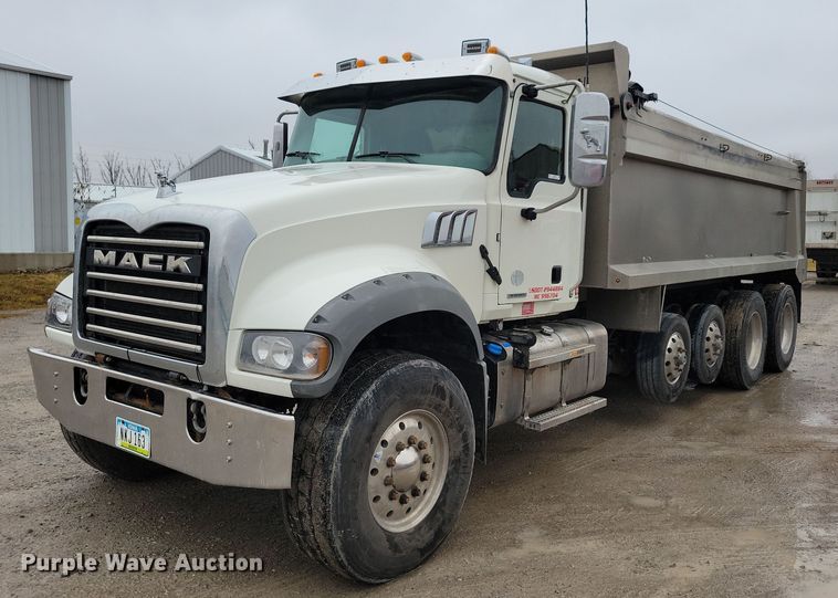 2019 Mack Granite GU700 dump truck - OH9490