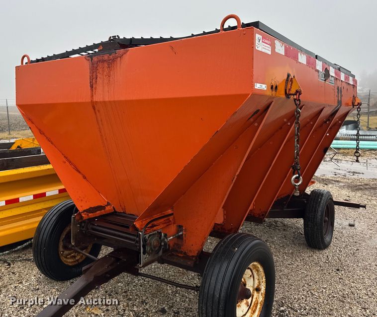 Bonnell  BV-1056-CS-625 spreader - DH9661