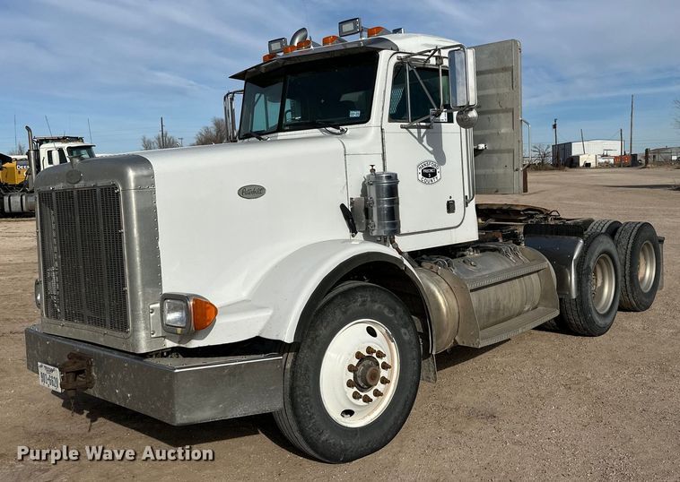 1999 Peterbilt 357 semi truck - DP6085