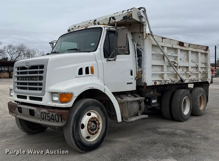 2007 Sterling LT7500 dump truck - EJ3417