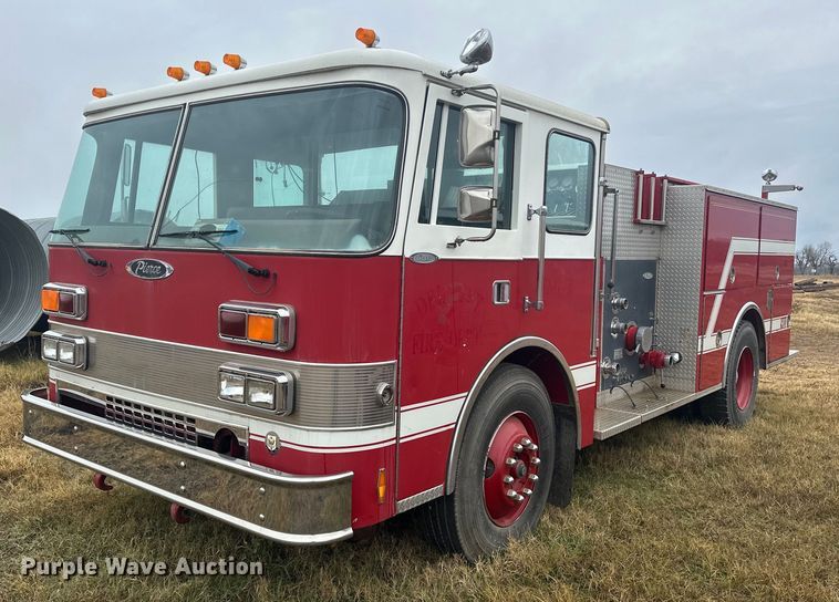 1989 Pierce pumper fire truck - EJ5310