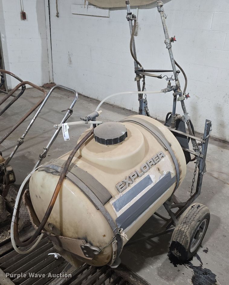 Explorer turf sprayer - NI9375