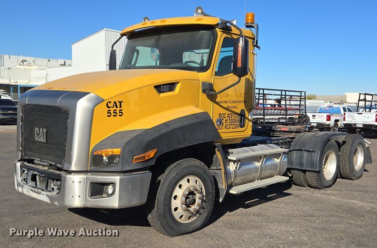 2014 Caterpillar CT660L semi truck - DT5455