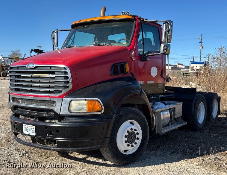 2007 Sterling A9500 semi truck - DX1429