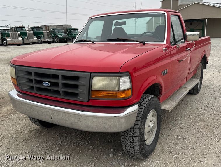1997 Ford  F250 pickup truck - DH9559