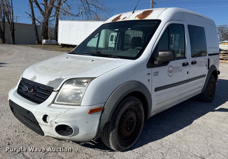 2010 Ford Transit Connect van - DM5512