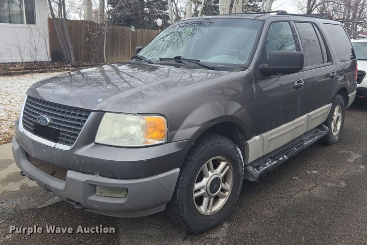2003 Ford Expedition SUV - DT7029