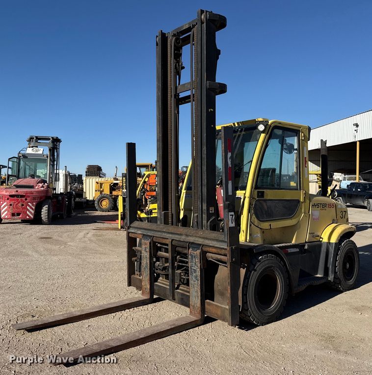 2011 Hyster H155FT forklift - EJ3461