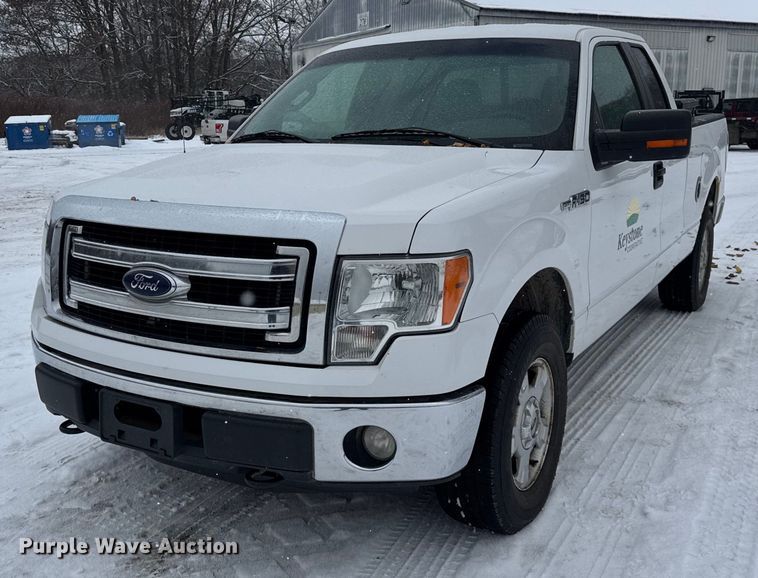 2014 Ford  F150 XLT SuperCab pickup truck - OG9758