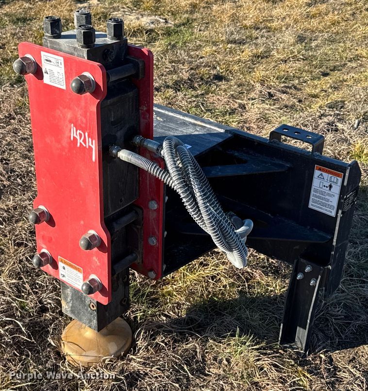 Raytree RMPP680 skid steer post driver - DO0106