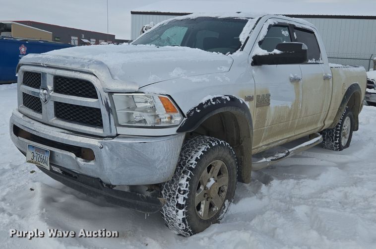 2014 Dodge Ram 2500 Crew Cab pickup truck - ER5061