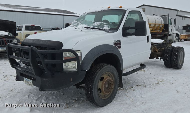 2008 Ford F550 Super Duty XL truck cab and chassis - ER5092