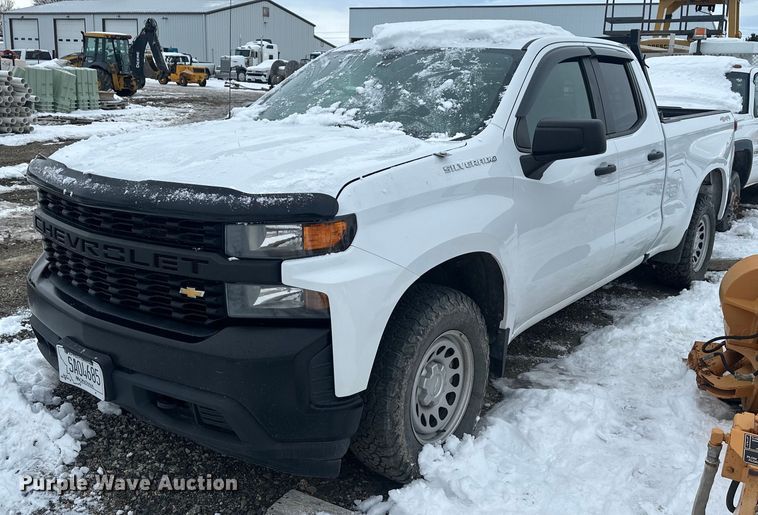 2019 Chevrolet Silverado 1500 Double Cab pickup truck - ER5096