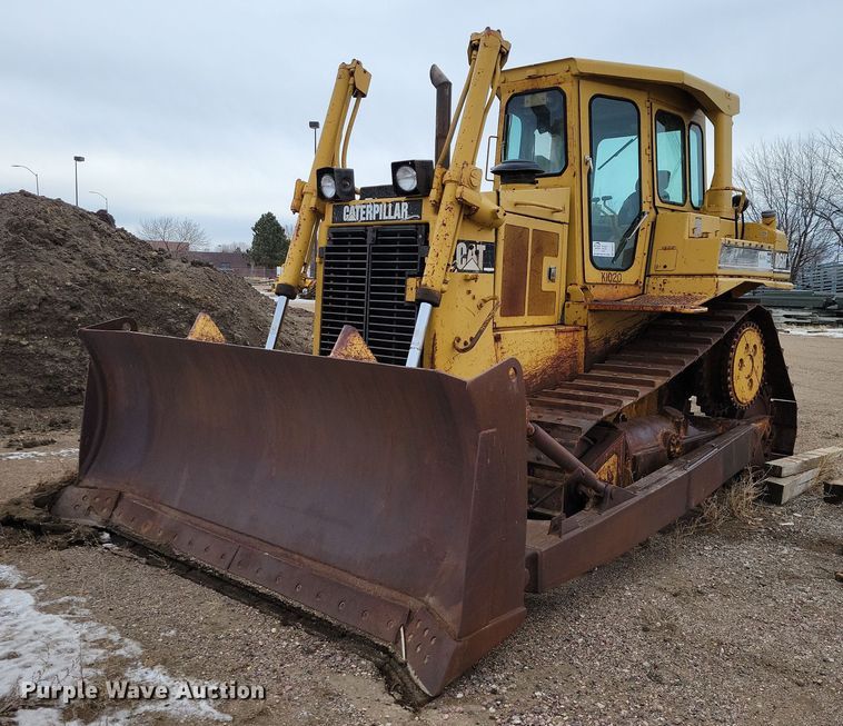 Caterpillar D6H Series II dozer - DN3671