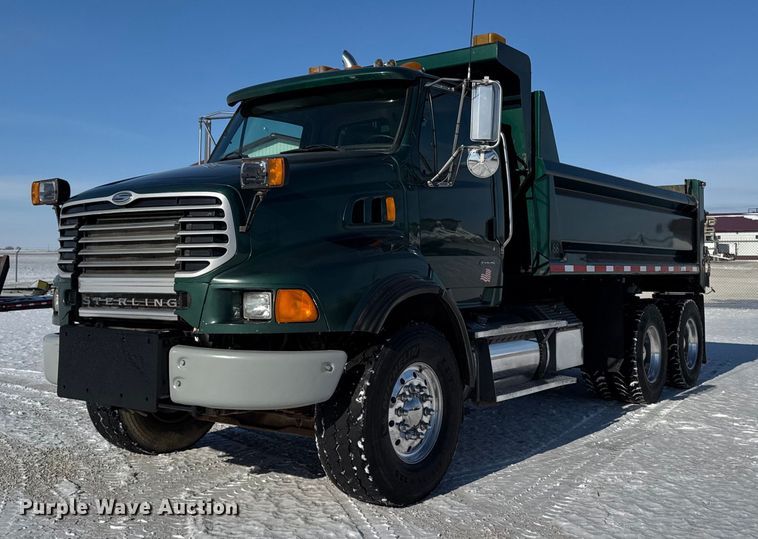 2007 Sterling LT9500 dump truck - DW2491