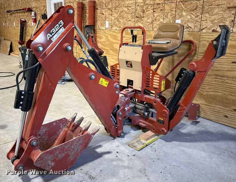 2019 Ditch Witch A323 trencher backhoe attachment - EN5035